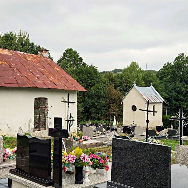 Neogotycka kaplica grobowa w Dydni, Autor: Emilia Trześniowska